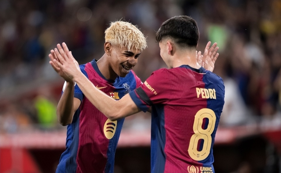 詹姆斯连续得分，逆转比赛节奏