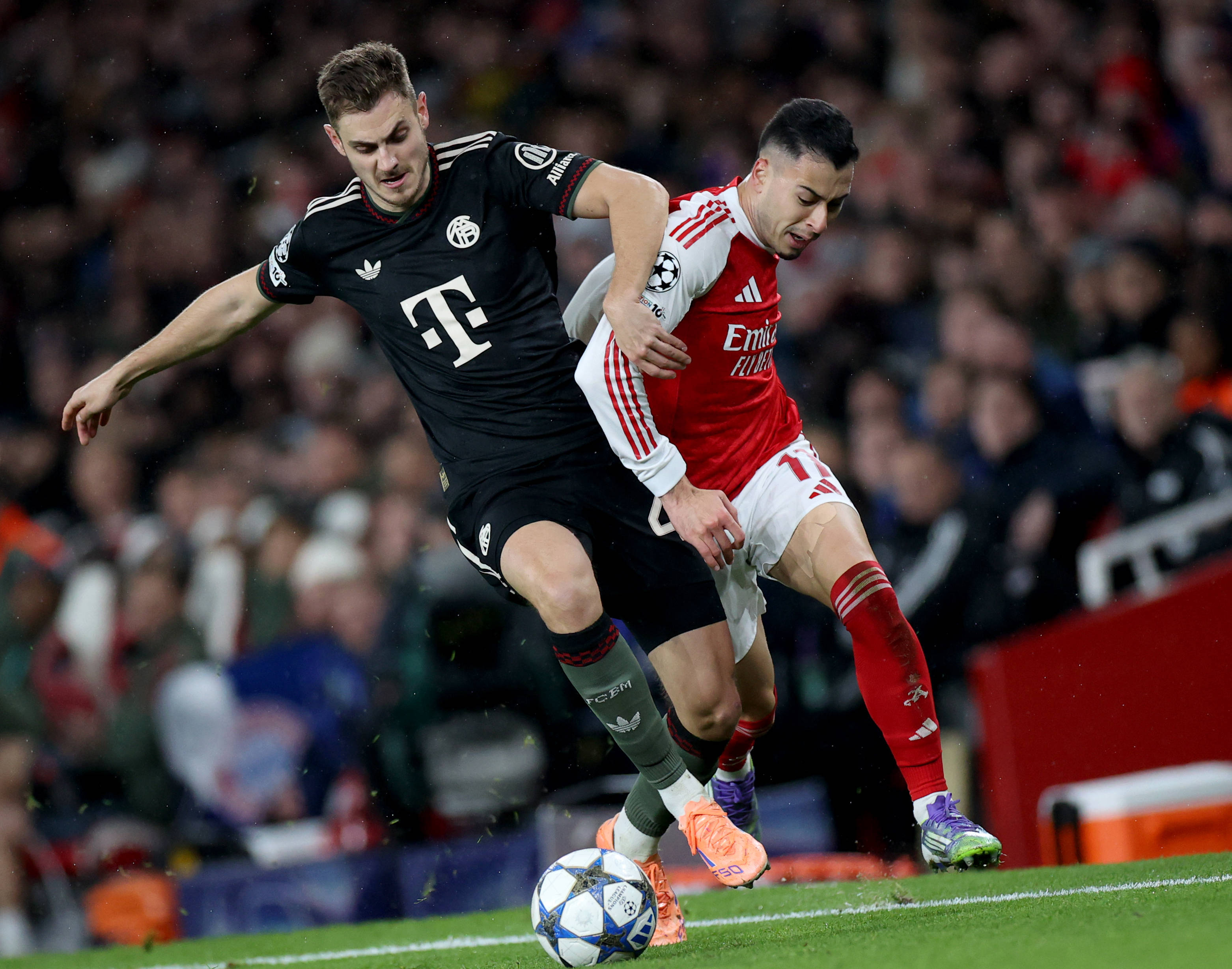 4-3！欧洲最神奇球队诞生：开局5轮0胜进降级区！如今升至第3争冠