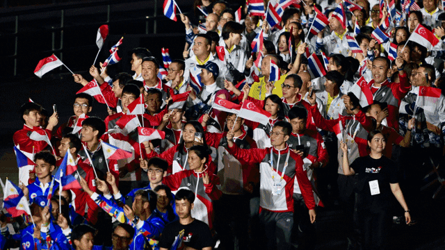 手感冰凉！浓眉未伤退半场0分还要追溯到近10年前