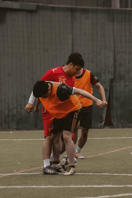 仅彰显了他